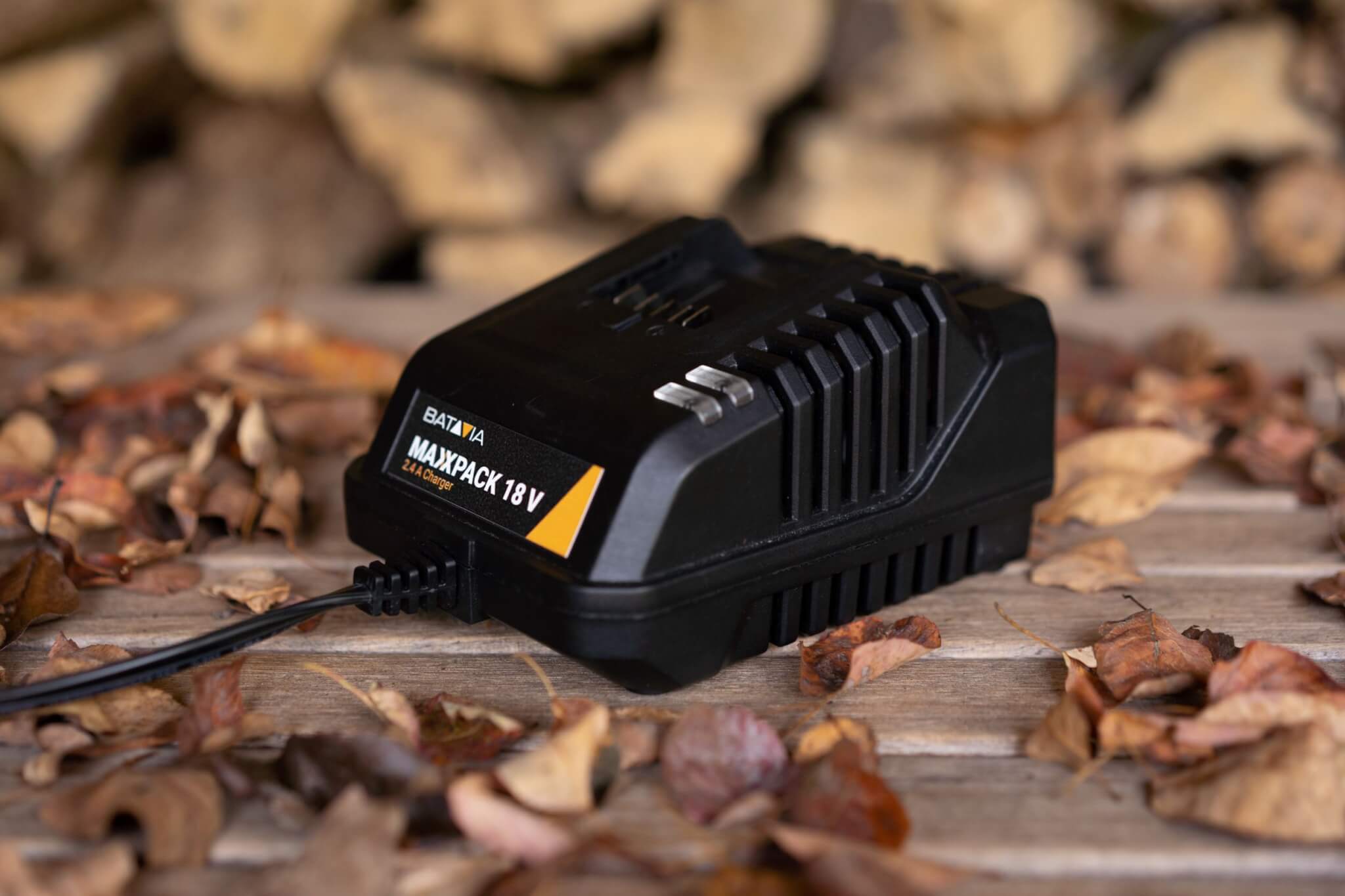 Universal power tool 18V battery charger | Maxxpack collection | Batavia