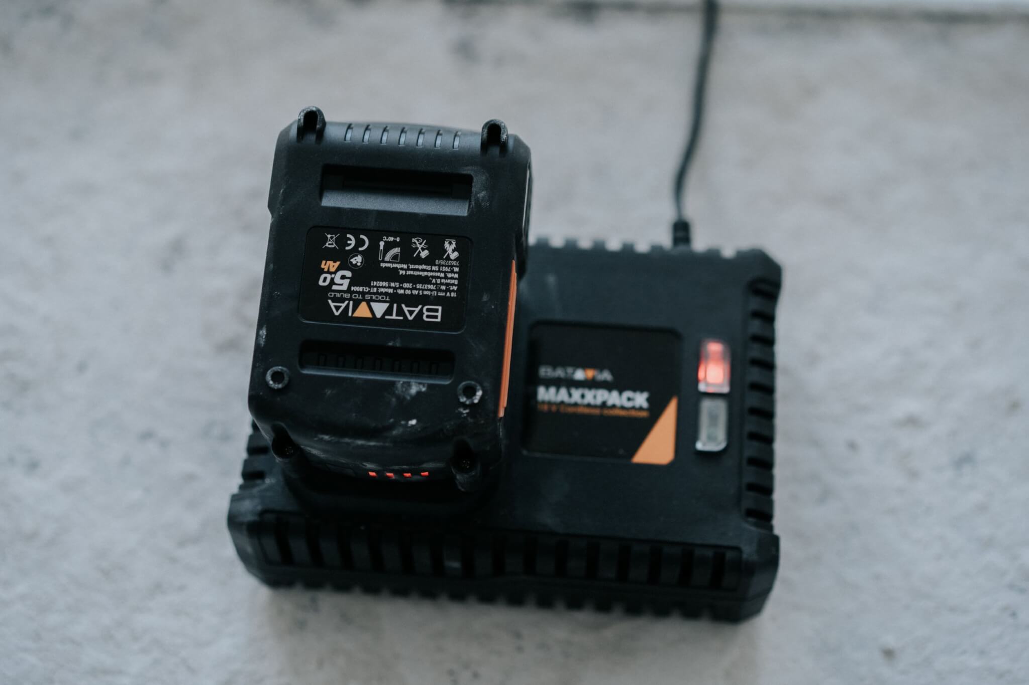 Fast Charger 18V Batteries powertools | Maxxpack collection | Batavia